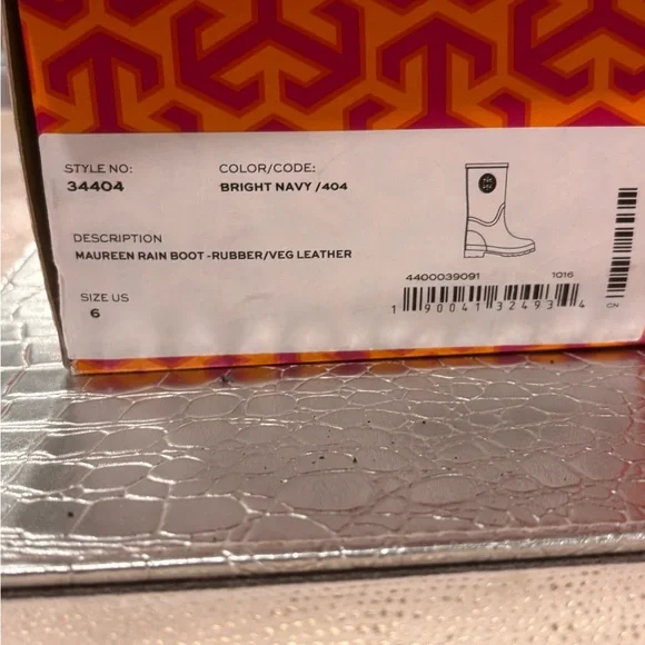 Tory Burch Navy Blue Boots with Gold Logo - Picture 8 of 10